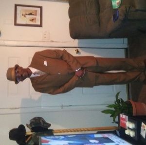 Meet your Posher, Ricky